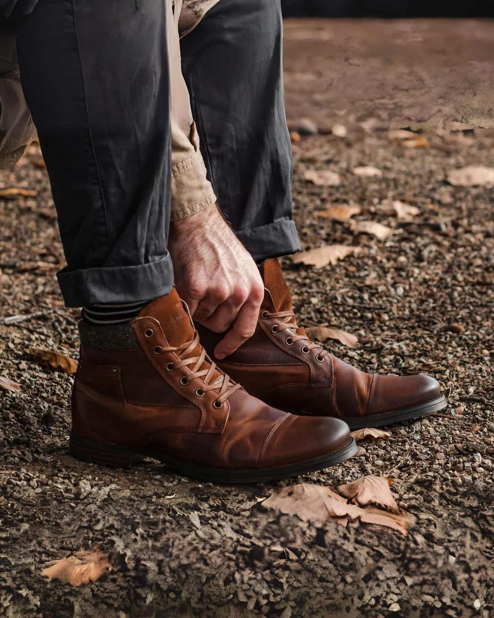 AIREYS LACE UP BOOTS RUST LEATHER