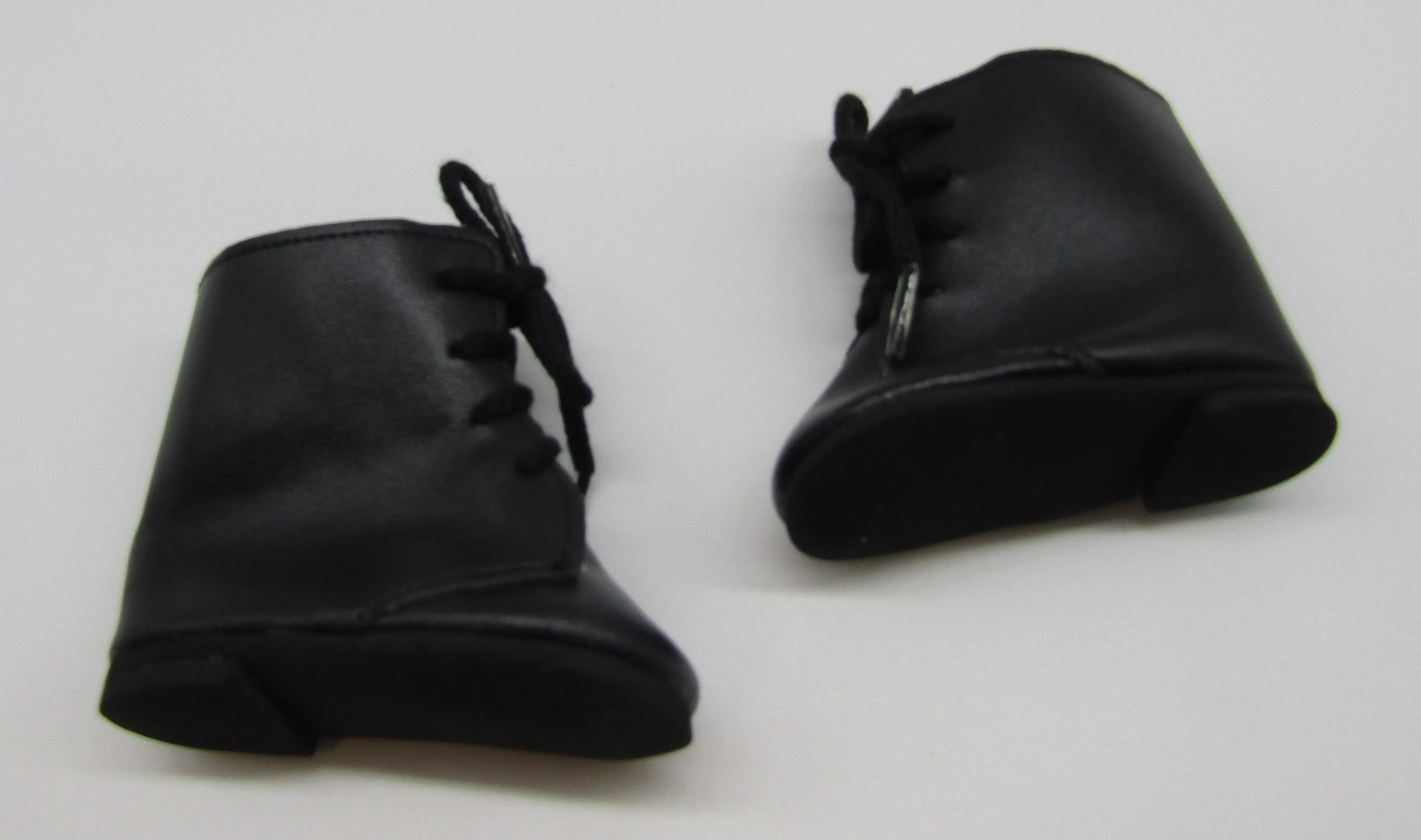 Lace-up High-Top Prairie Boots 18 inch Doll: Black
